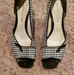 Pre-owned BCBG Max Azria 10B (Size 41)